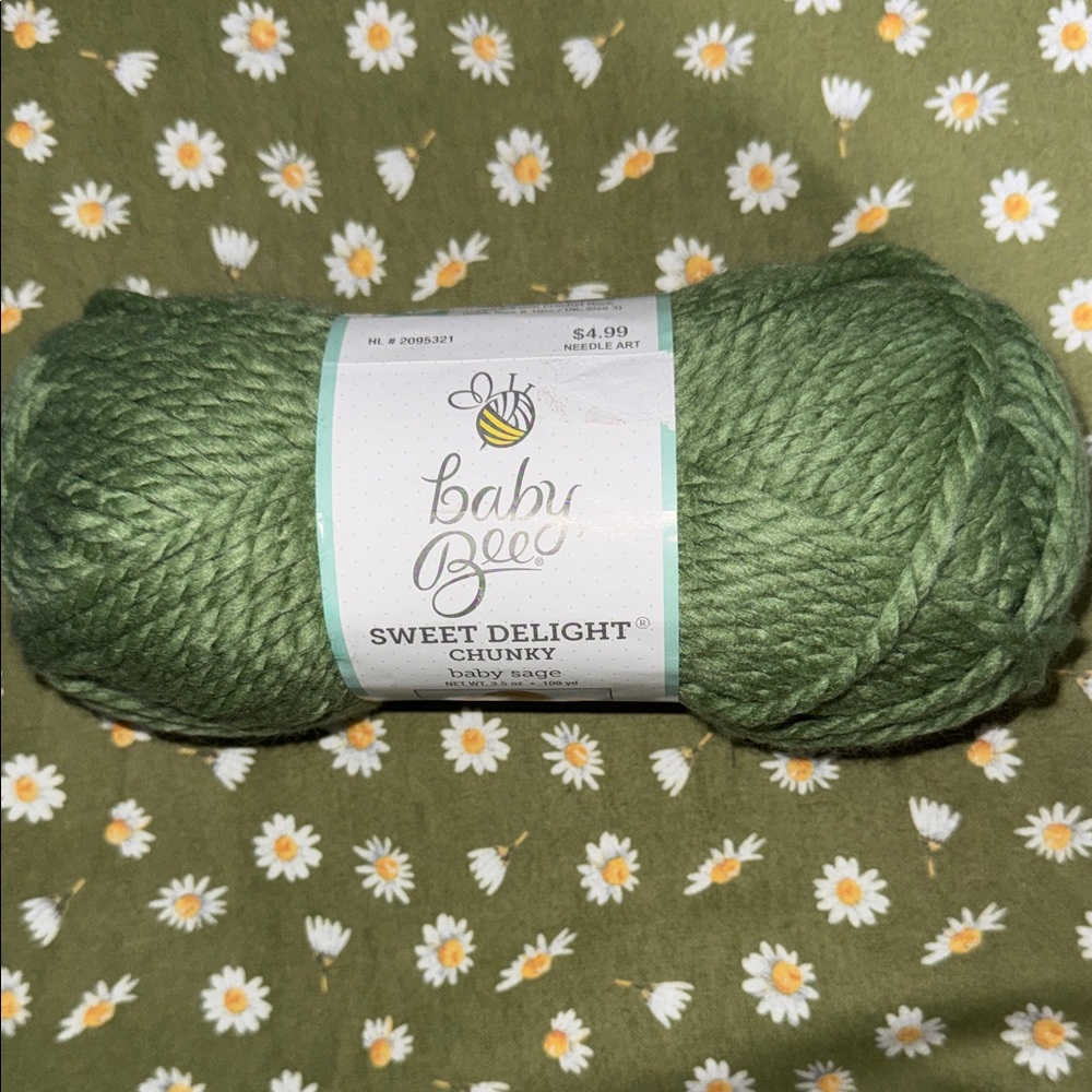 Baby Bee Sweet Delight Chunky Yarn in Color Baby Sage